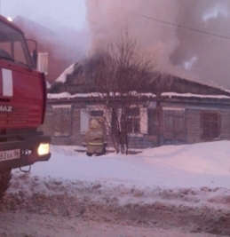 В Оренбурге горел жилой дом